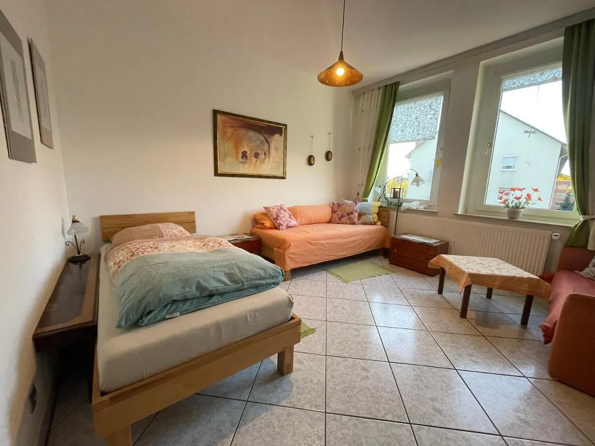 Schöne 3 Zimmer Wohnung, Nähe Messe, Balkon Hannover