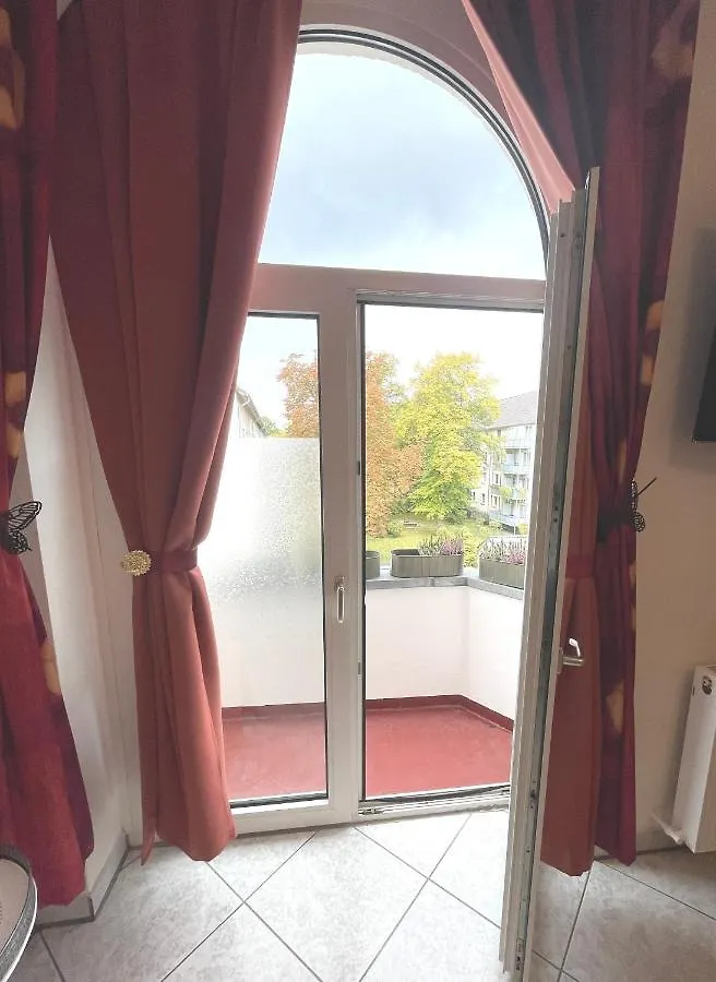 Apartment Attraktive 3 Zimmer Wohnung In Toplage,Naehe Messe Hannover